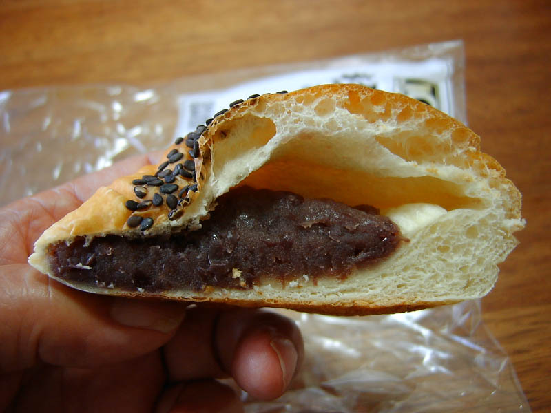 北海道めむろ粒あんぱん