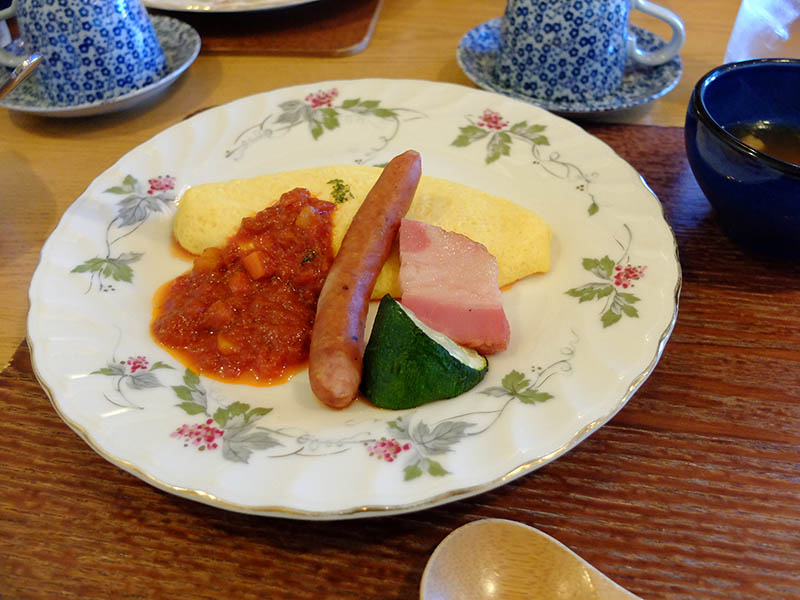 朝食