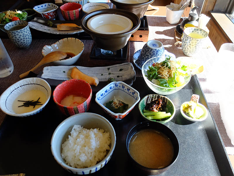 朝食