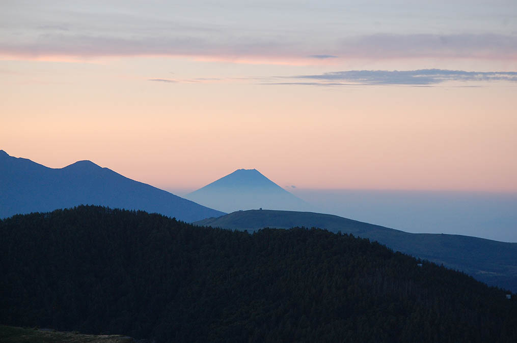 王ヶ頭ホテルから富士山と日の出