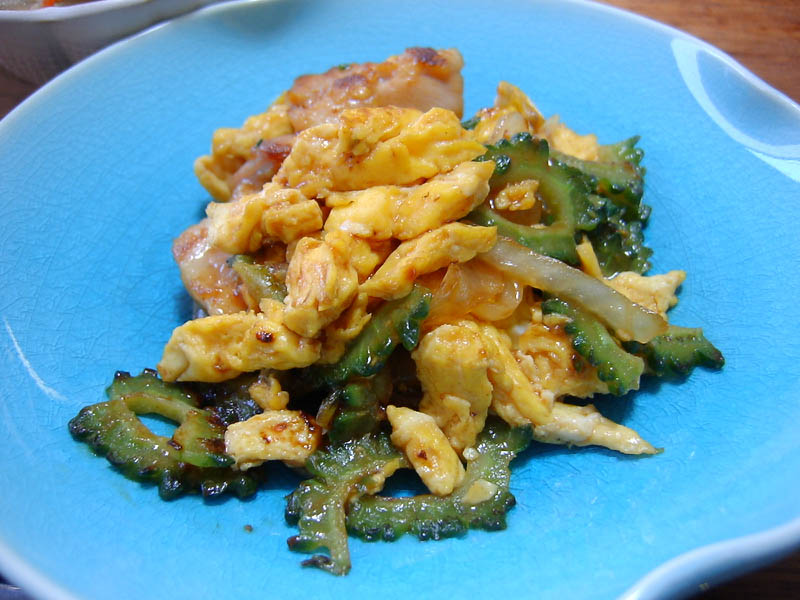 鶏肉とゴーヤの中華炒め