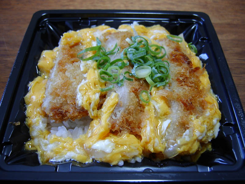 三元豚ロースカツ重