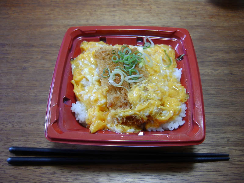 ロースカツ丼