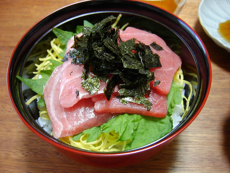 マグロ丼