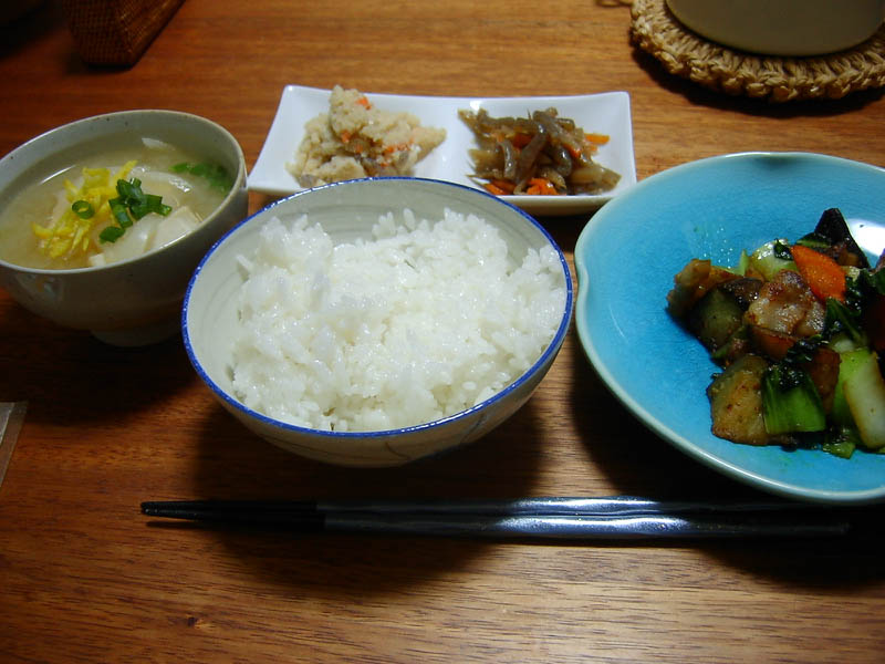 なすと豚バラのカレー炒め