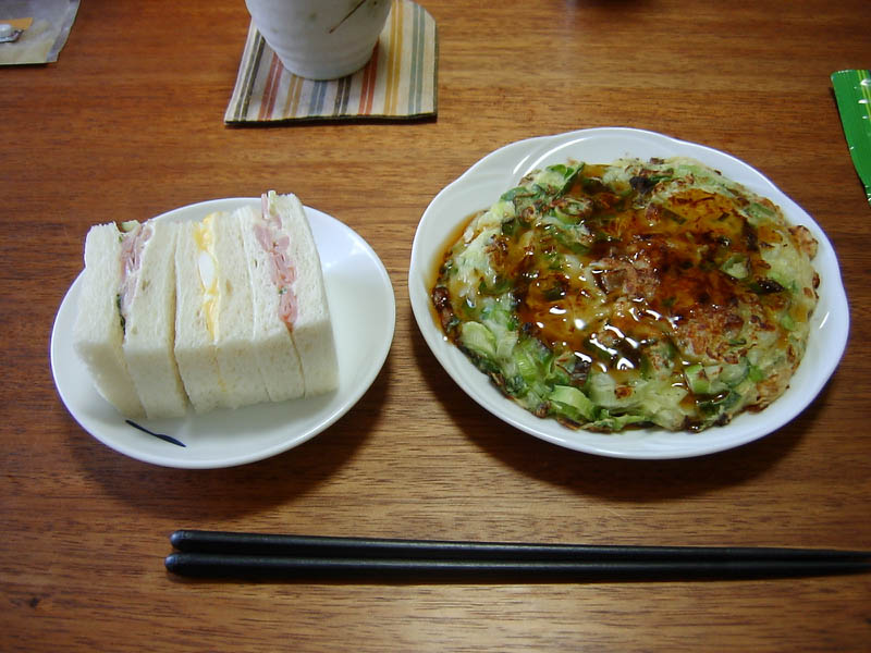 サンドイッチとネギ焼き