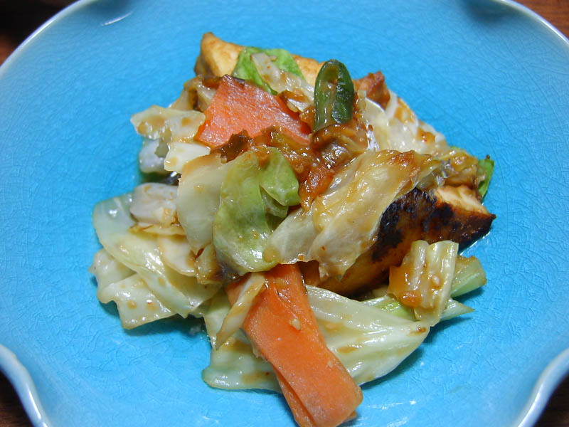 キャベツたっぷり肉みそ炒め