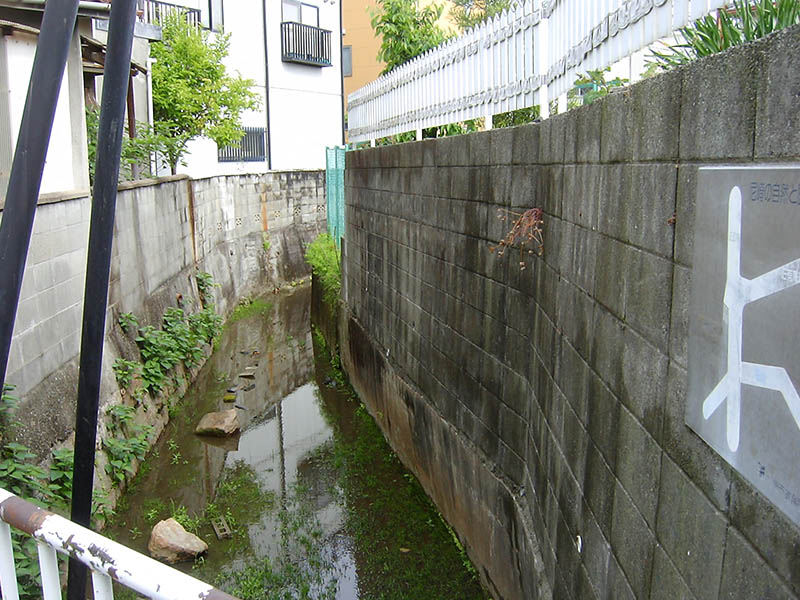 塚口城跡