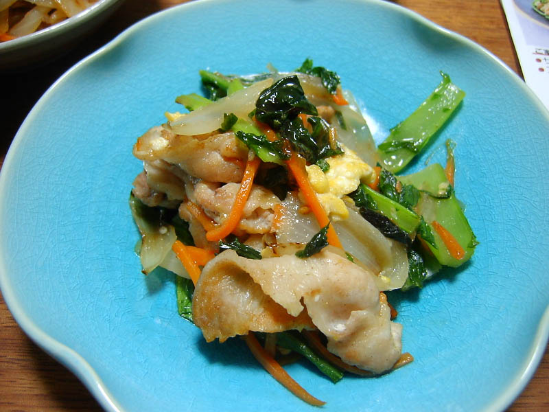 大和まなと豚肉の中華炒めと豚肉と玉ねぎのあま旨炒め