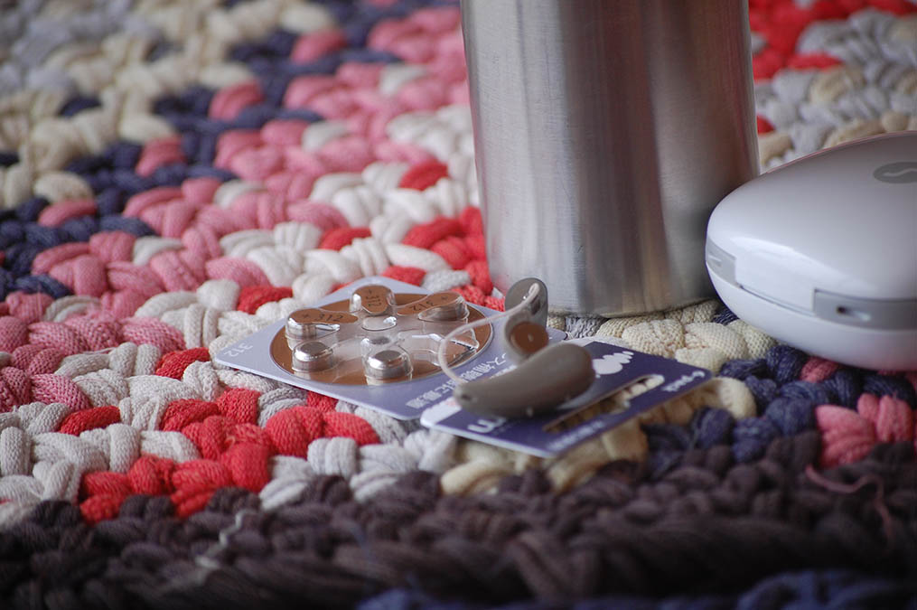 補聴器の電池交換