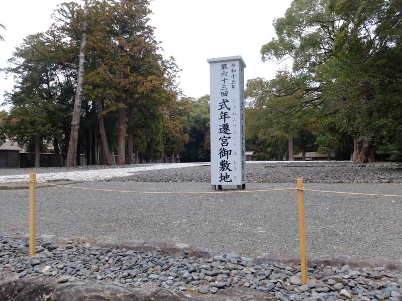 洋食Katsuiでディナー