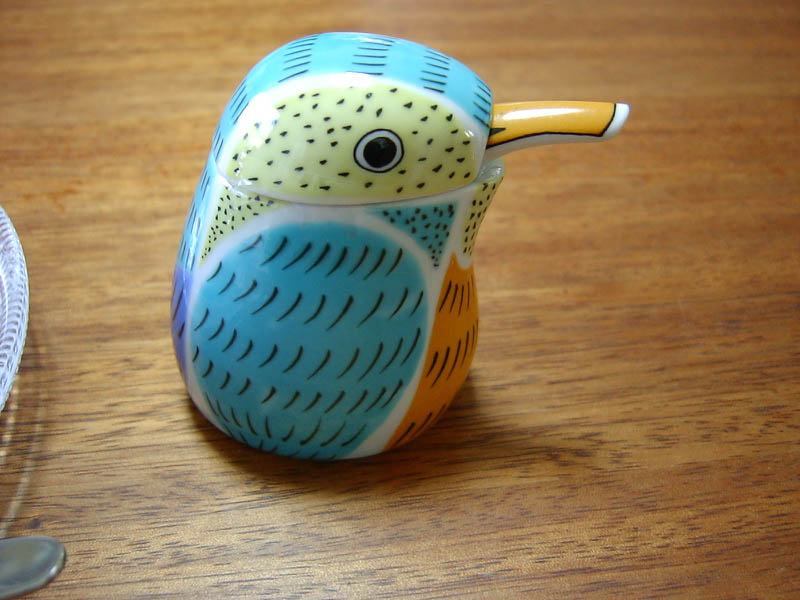 有田焼のカワセミの醤油さし