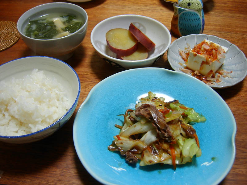 キャベツとまいたけのすき焼き炒め