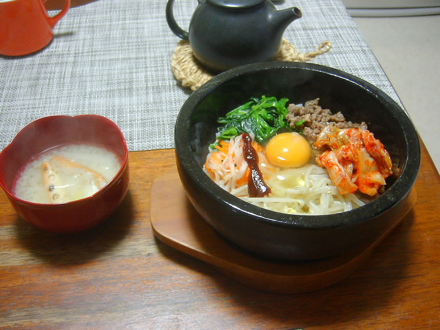 カニの味噌汁と石焼ビビンパ