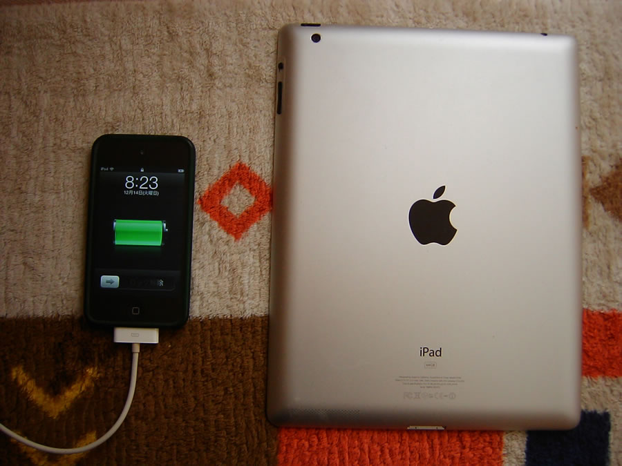 iPod touchとiPad2の充電