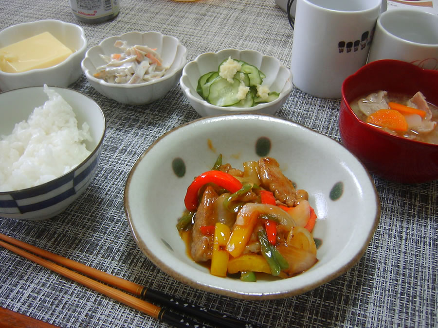 豚ヒレとカラフル野菜の甘酢炒め