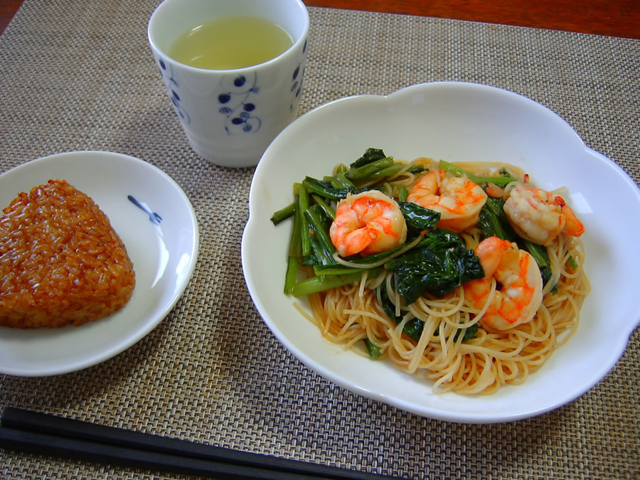 チャオミーフェン（台湾風焼きビーフン干しえび入り）