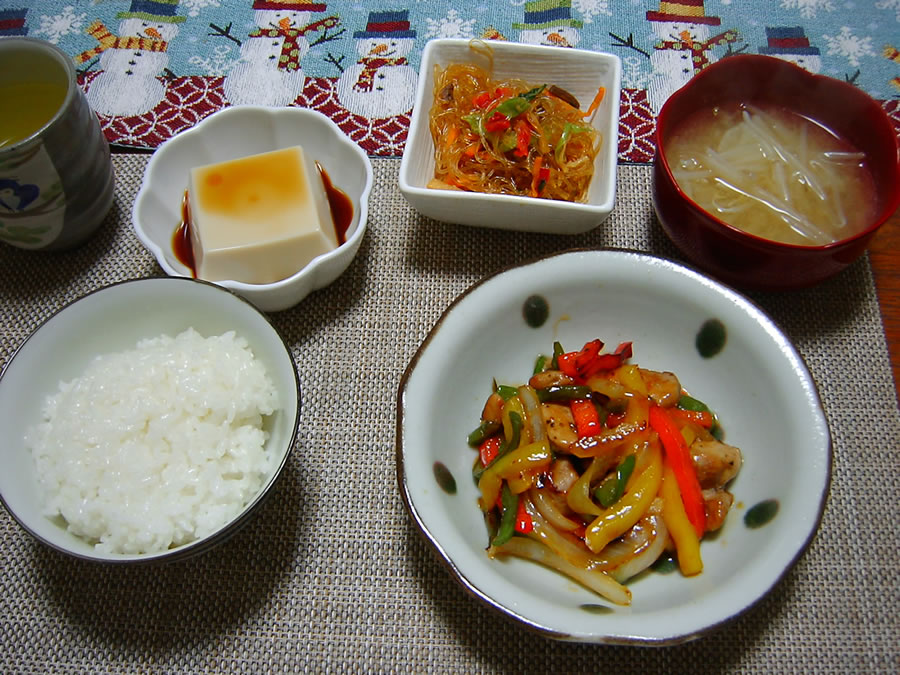 豚ヒレとカラフル野菜の甘酢炒め