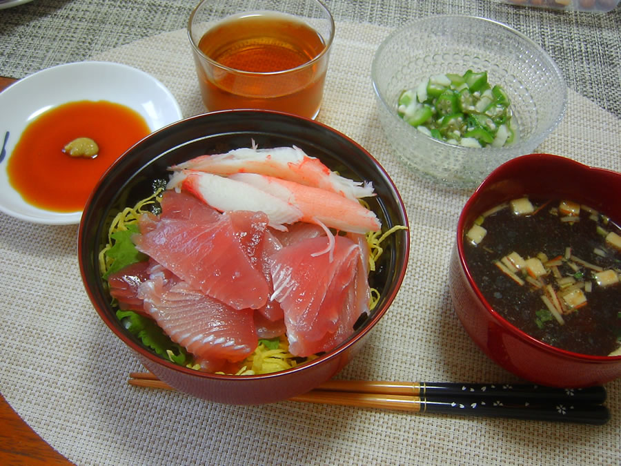 海鮮丼