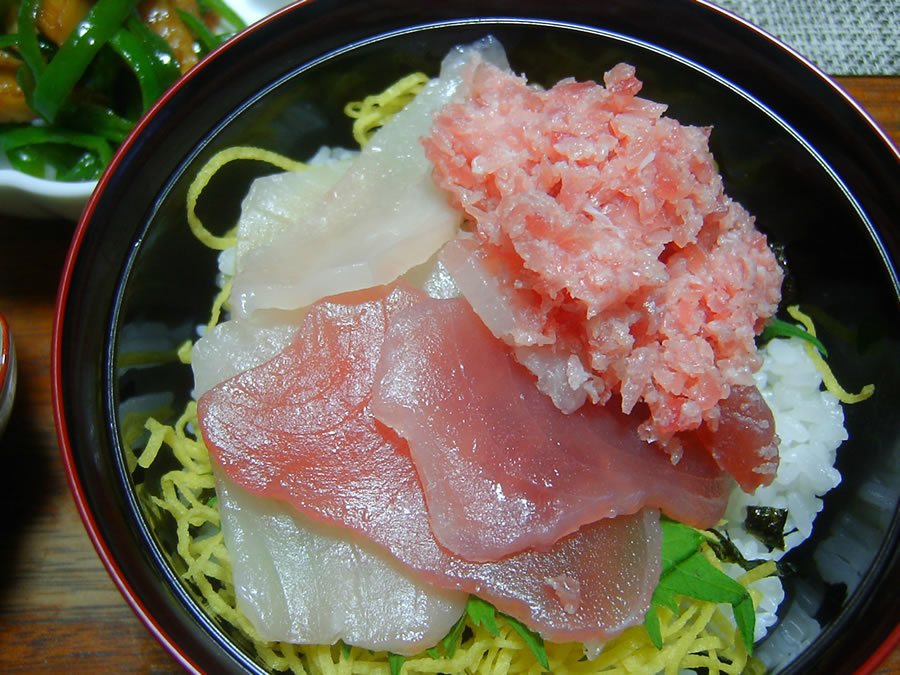 海鮮丼