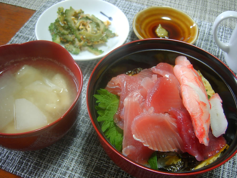 海鮮丼