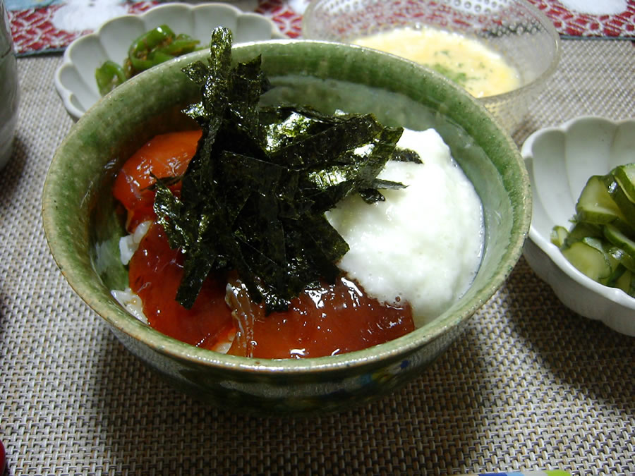 まぐろ丼