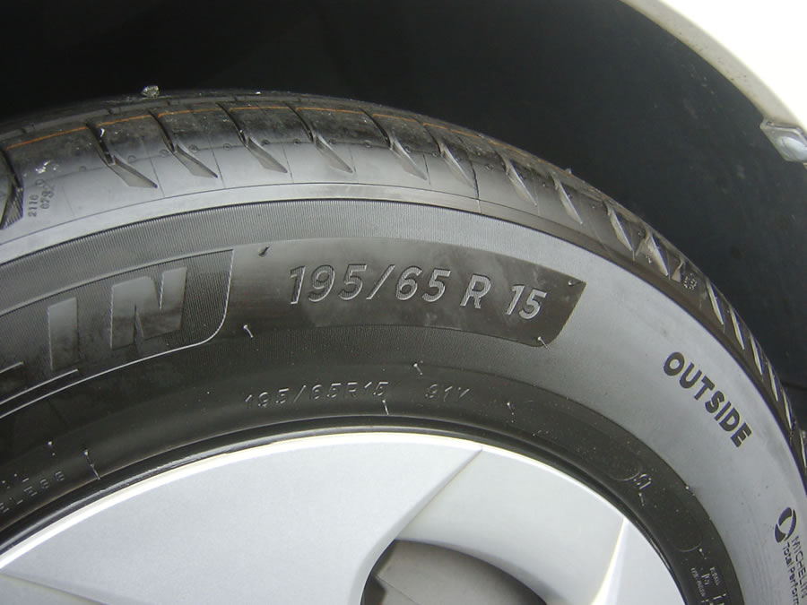 195/65R15 91V