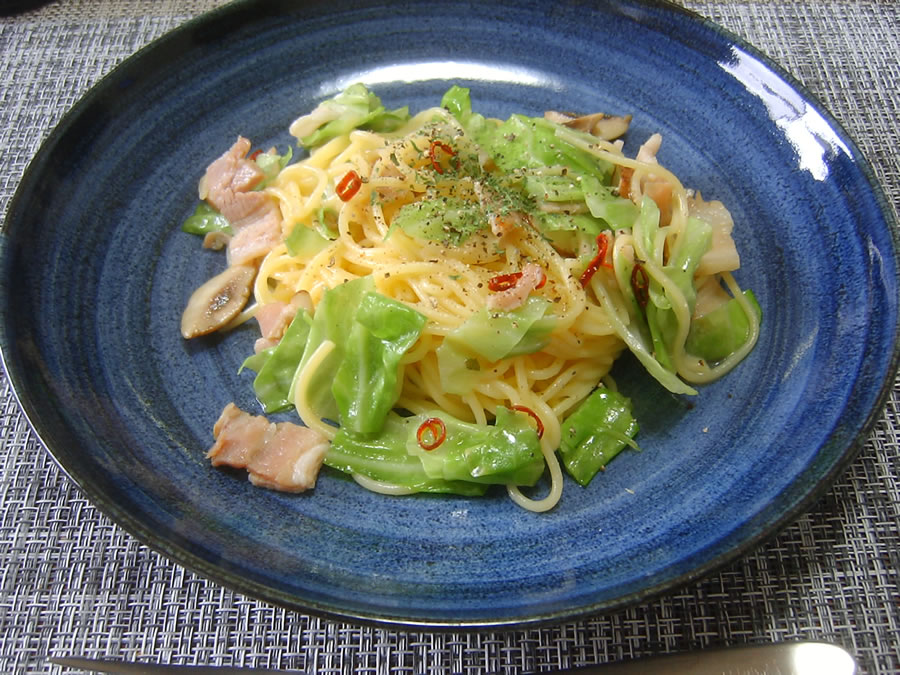 小麦不使用パスタのペペロンチーノ