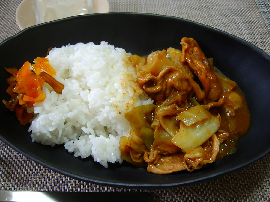 豚肉とキャベツの蒸し煮カレー