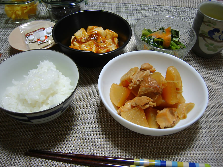 鶏肉と大根と生姜の煮物