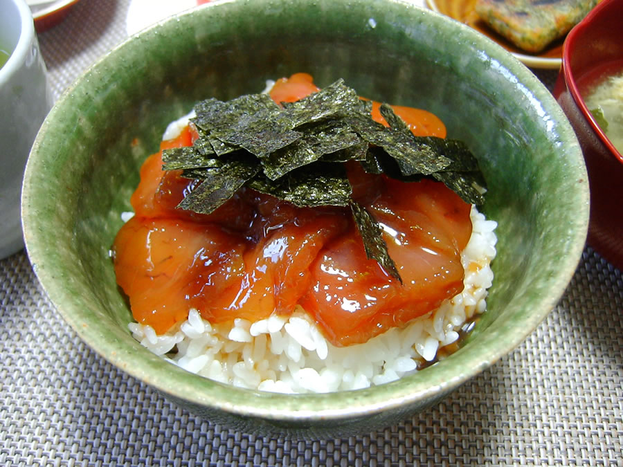 マグロ丼