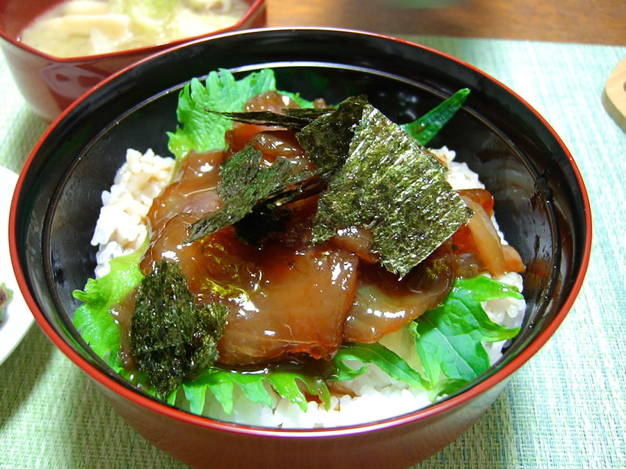 マグロ丼