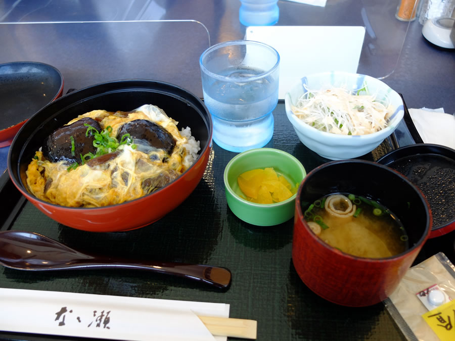 大分空港で昼食