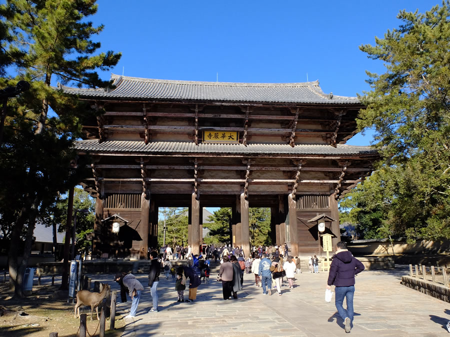 東大寺南大門