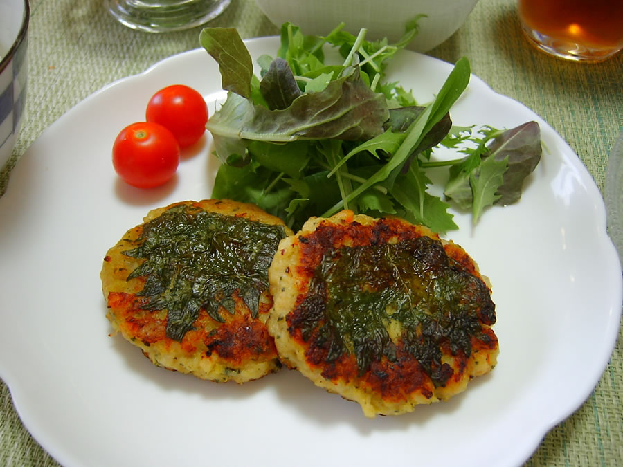 鶏のつくねの大葉焼き