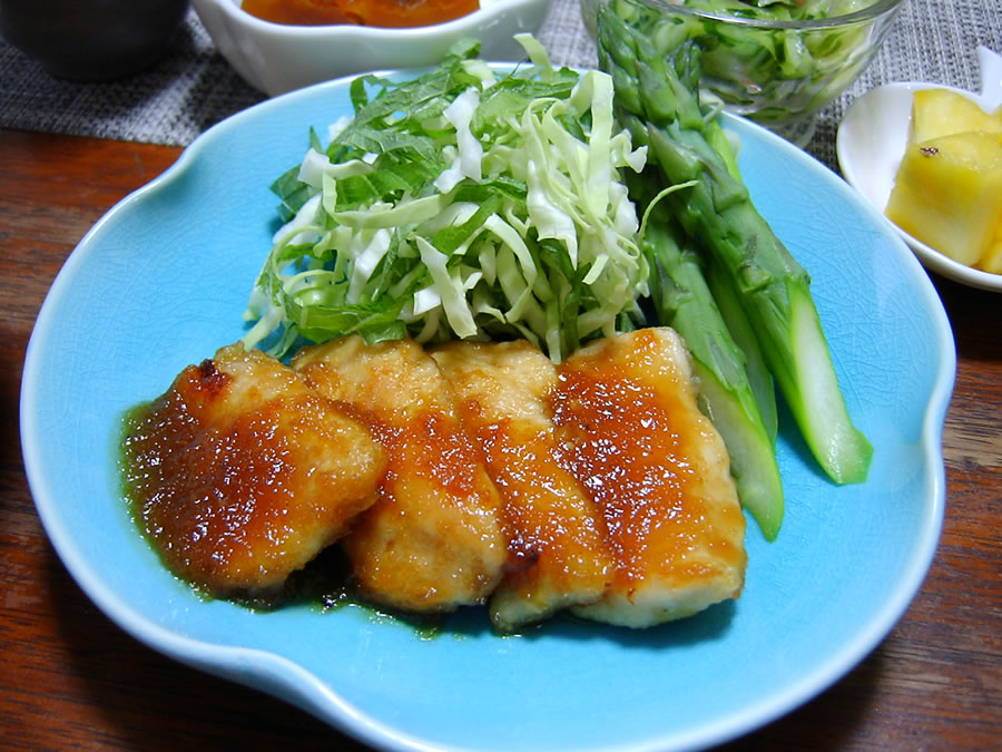 鶏の胸肉の生姜焼き