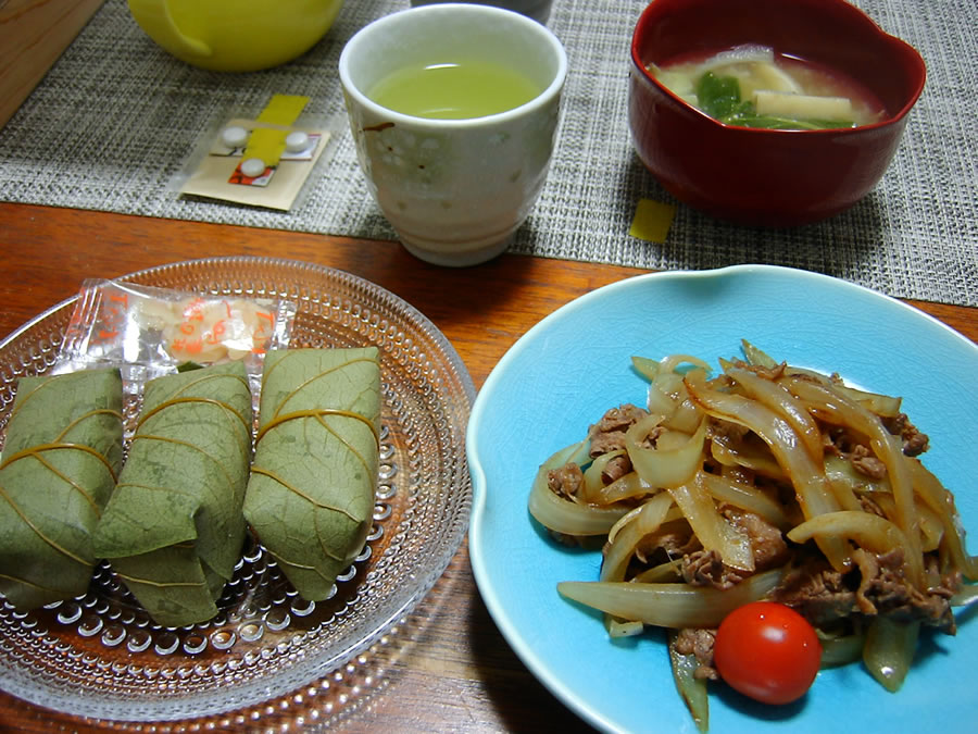 柿の葉寿司とバラ焼き