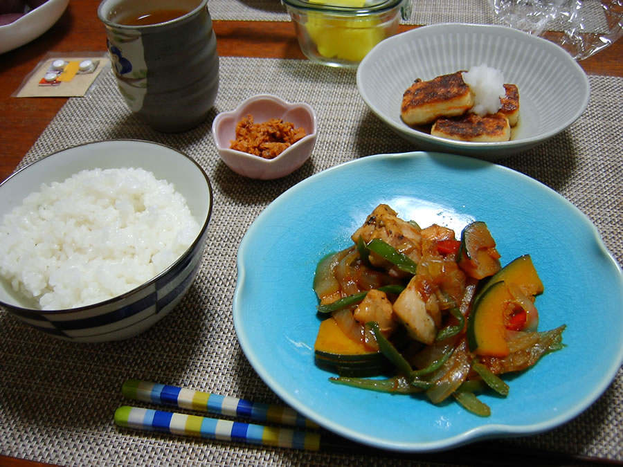 鶏肉とかぼちゃのカラフル炒め