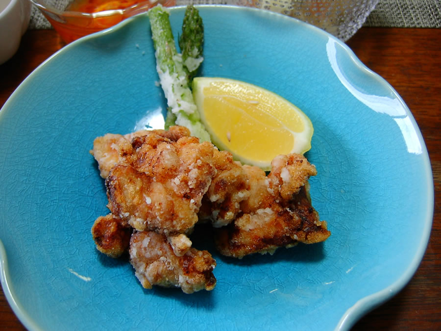 鶏肉の唐揚げ