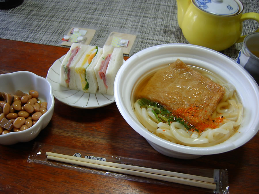 サンドイッチとキツネうどん