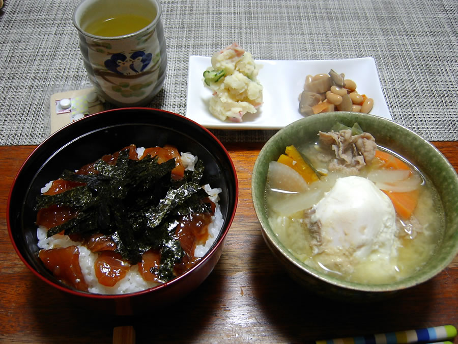 マグロ丼