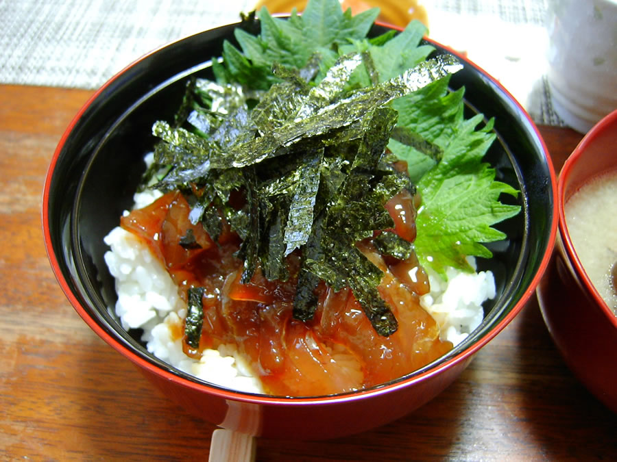 マグロ丼