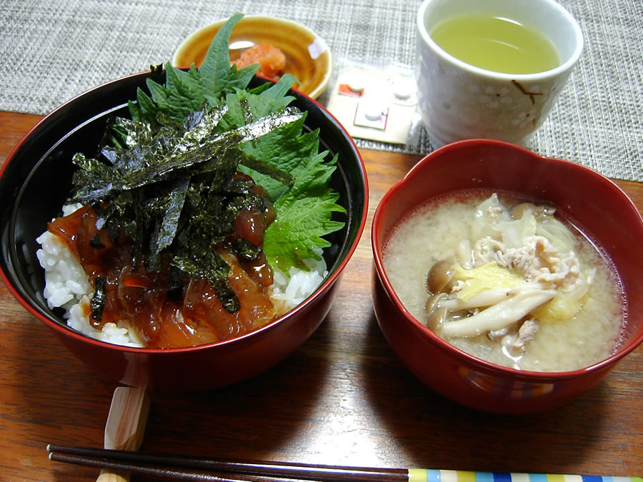 マグロ丼