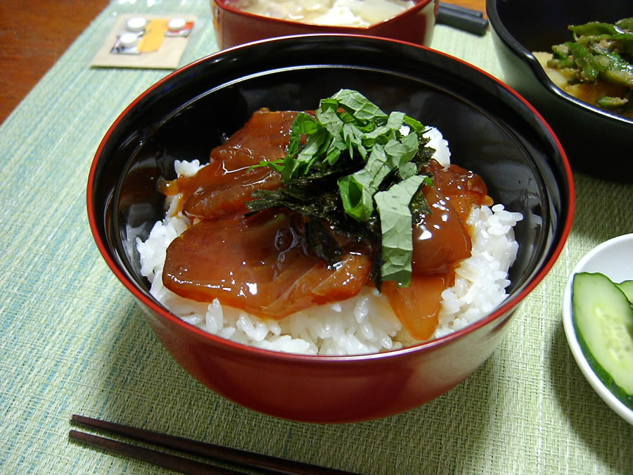 マグロ丼