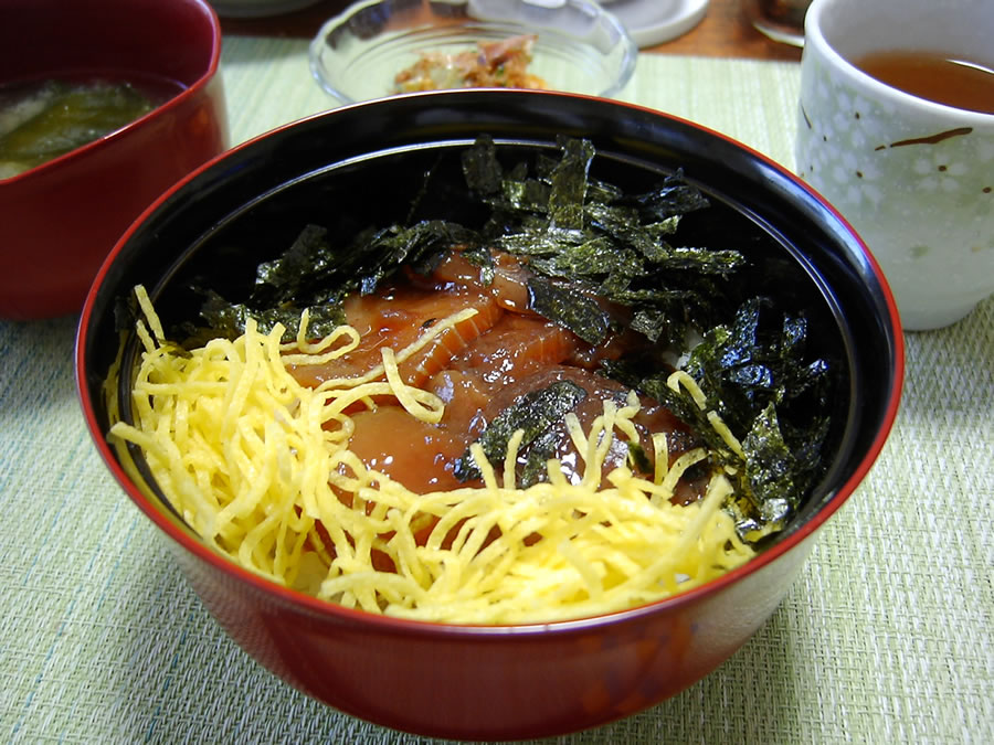 マグロ丼