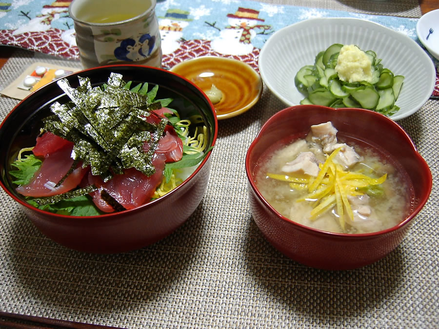 マグロ丼