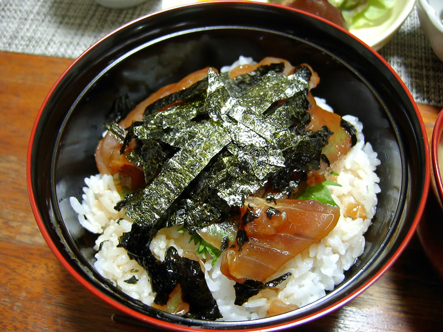 マグロ丼