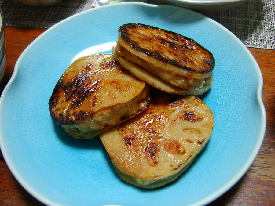 レンコンとひき肉のはさみ焼き