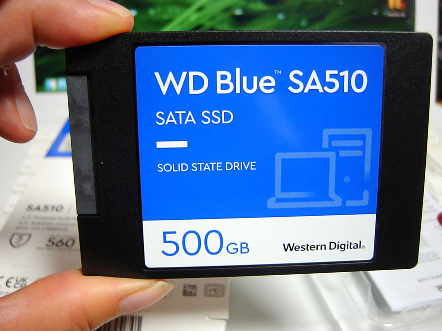 500GB SSDを開封