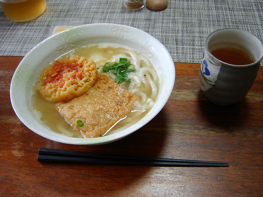 てんぷらきつねうどん